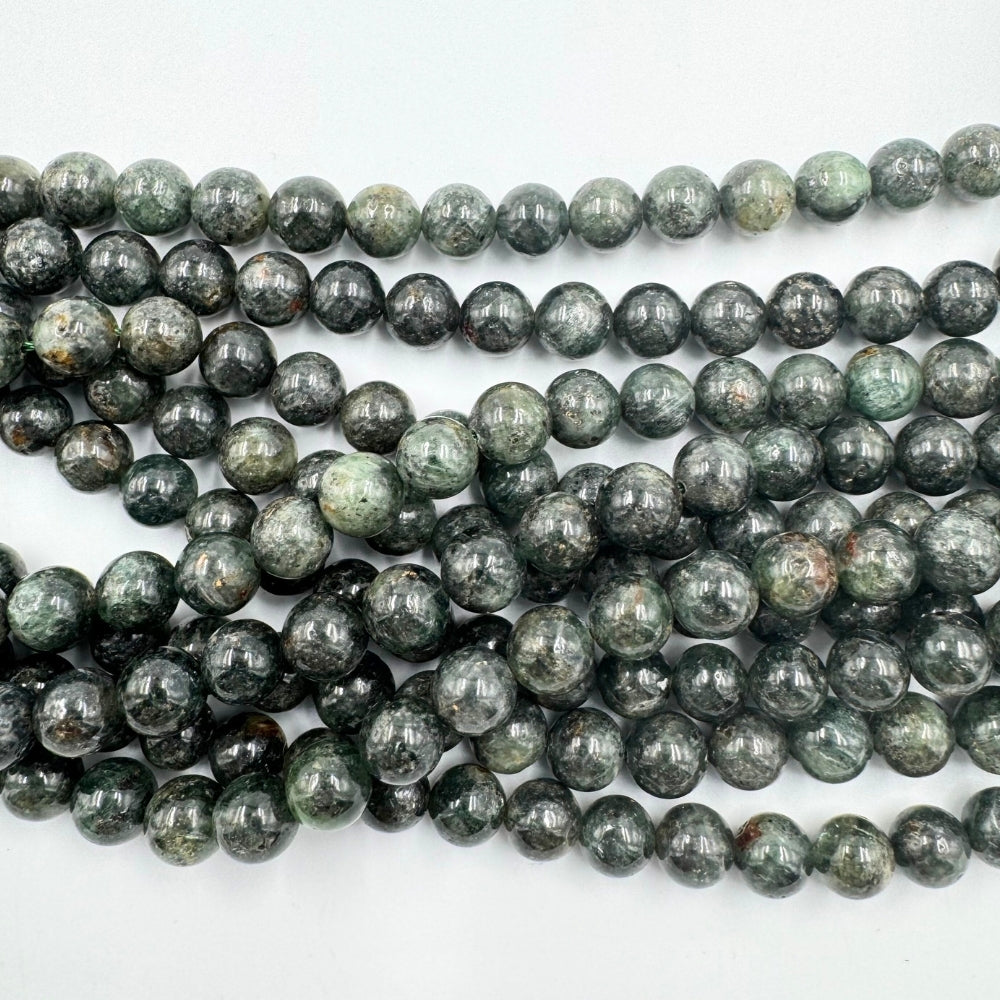 A 8mm round green kyanite beads, glossy, 1 strand, approx. 48 beads(Nepal)
