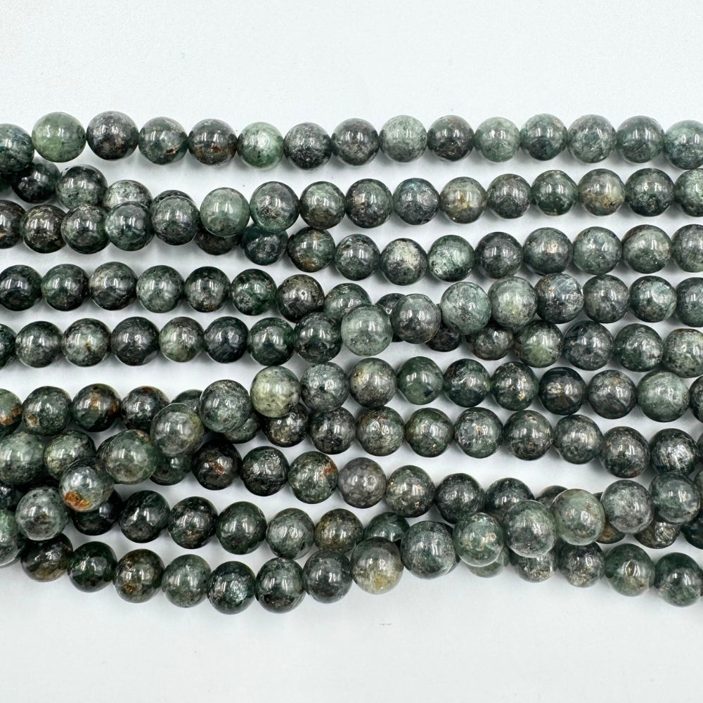 A 6mm round green kyanite beads, glossy, 1 strand, approx. 66 beads(Nepal)