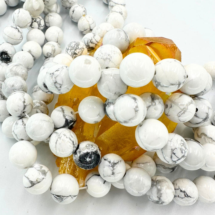 white howlite, 10mm, round, glossy, 1 strand, 16 inches, approx. 40 beads.