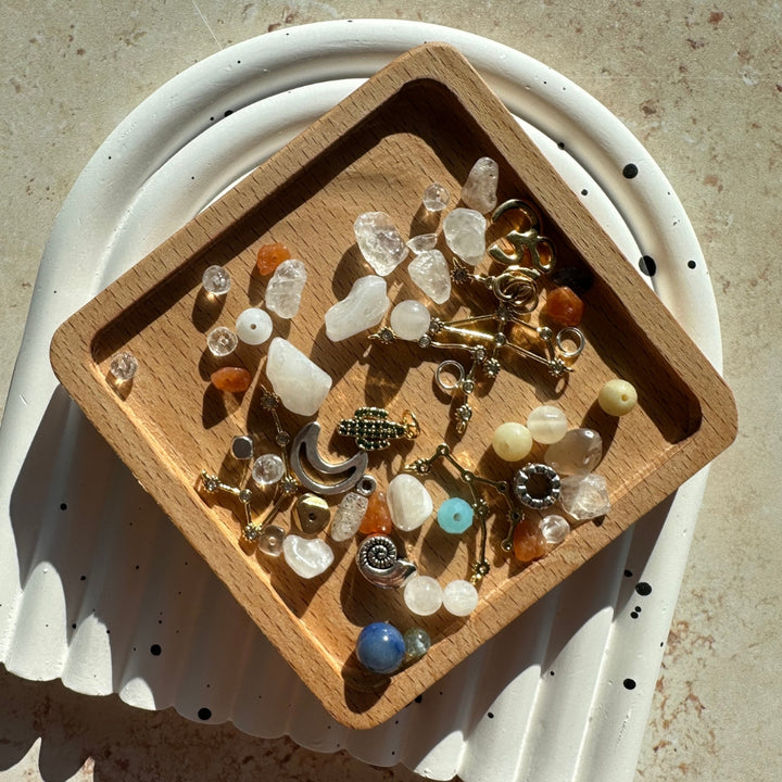 Small wood beads tray