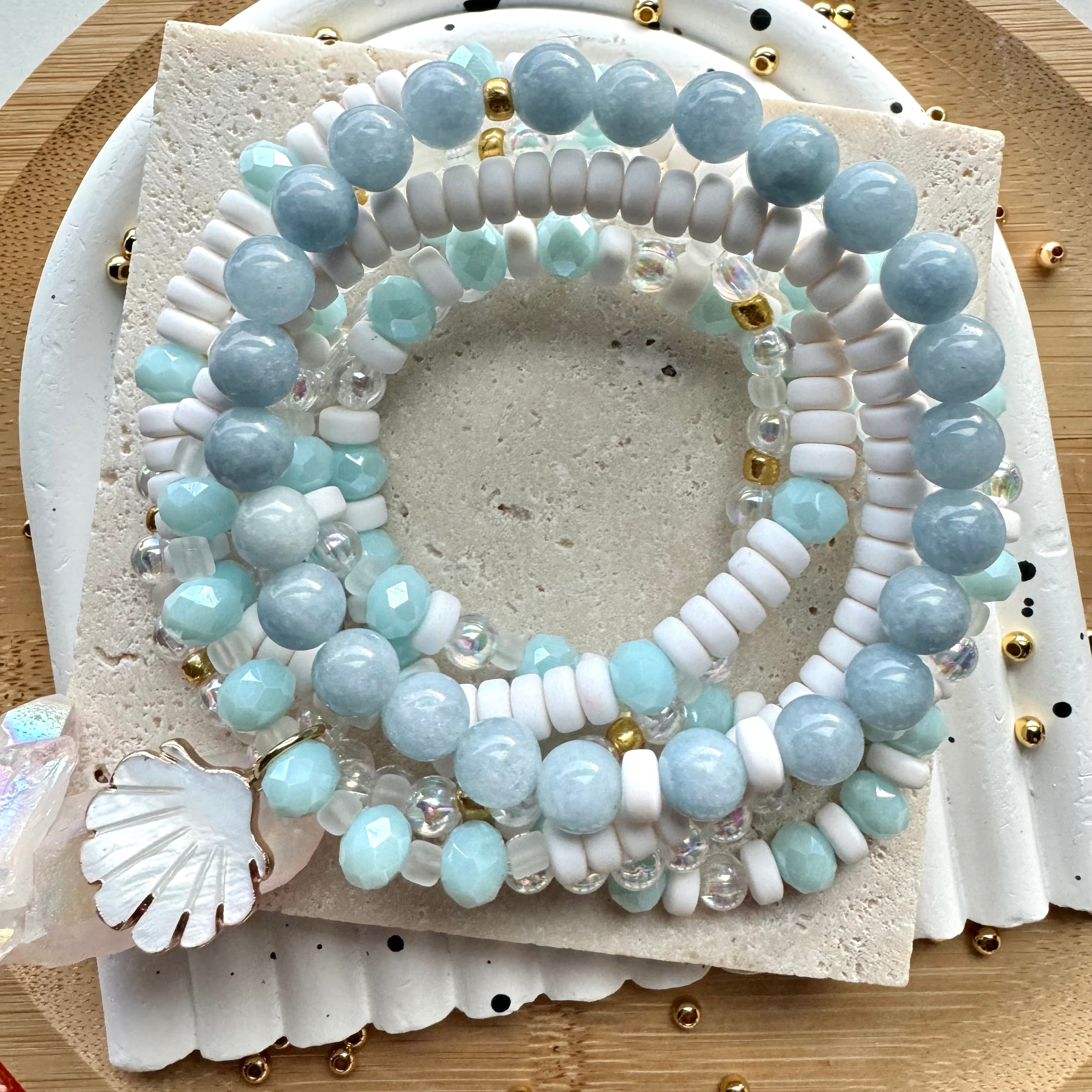 Endless Summer Bracelets Making Kit (Mother of Pearl Shell Charm)